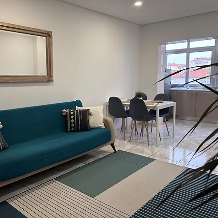 Proximo Da E Do Centro Da *